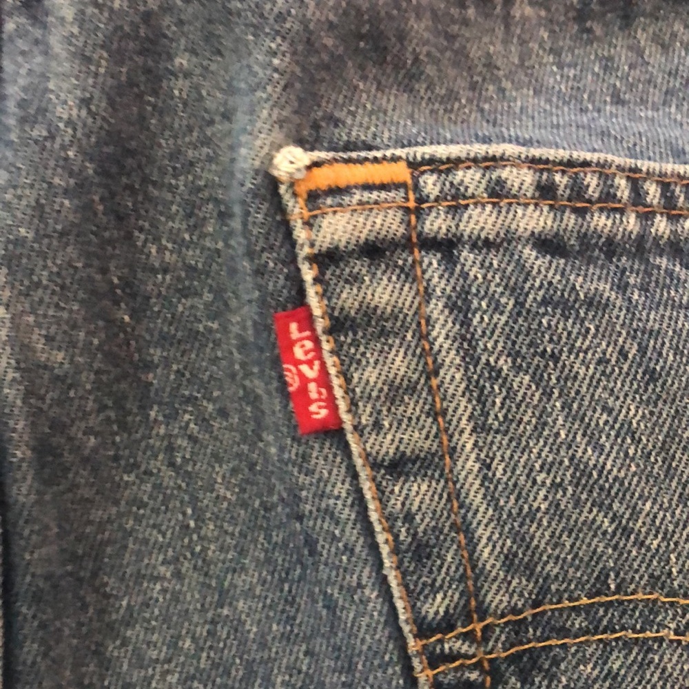Perfectly worn vintage quality Levi 501 jeans - Picture 5 of 8